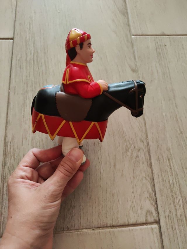 Zaldiko figura ecuestre