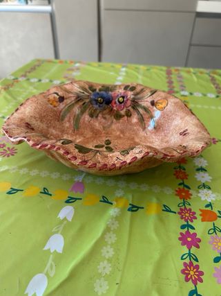 Fruttiera in ceramica Deruta decorata a mano