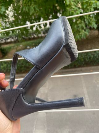 Scarpe con tacco eleganti nere