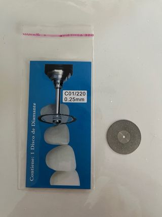 Disco de diamante para prótesis dentales