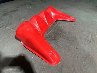Faros de rally rojos