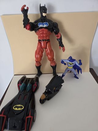 Lote Batman: Figuras y Coche