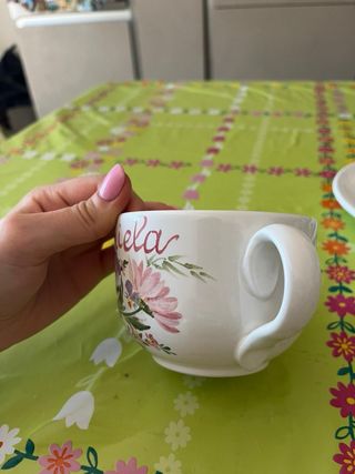 Tazza personalizzata a mano con fiori