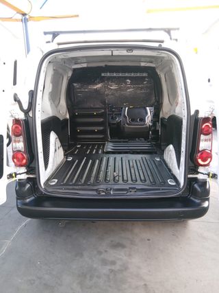 Peugeot Partner 2015 5999€