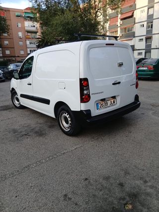 Peugeot Partner 2015 5999€