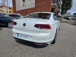 Volkswagen Passat R-Line 1.5 TSI 150CV DSG