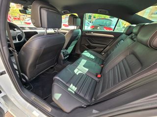 Volkswagen Passat R-Line 1.5 TSI 150CV DSG