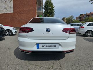 Volkswagen Passat R-Line 1.5 TSI 150CV DSG