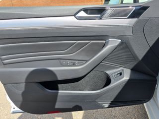 Volkswagen Passat R-Line 1.5 TSI 150CV DSG