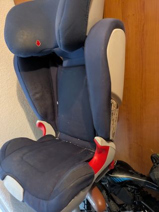 Silla de coche infantil azul