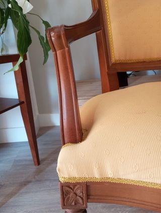 Butacas clásicas vintage madera y tela