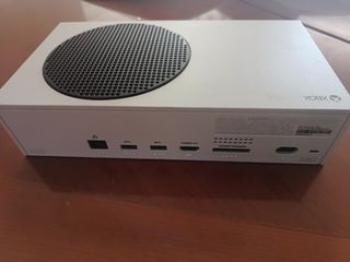 Xbox Series S Blanca + Control y Cables