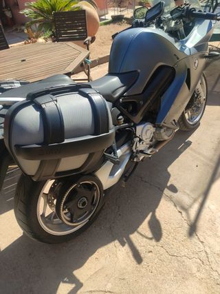 BMW F800 ST, vendo o cambio x furgoneta