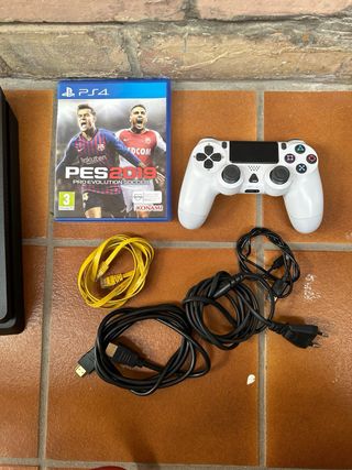 PS4 Slim + Mando + 1 juego 