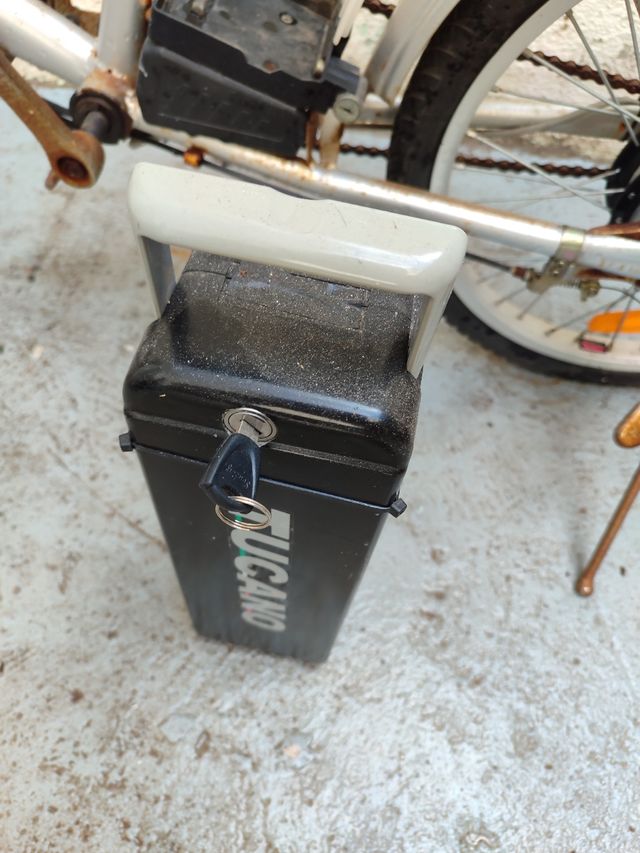 Bicicleta eléctrica plegable Tucano