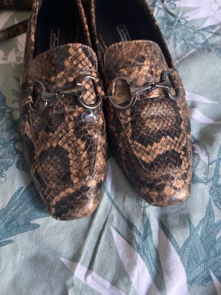 Bolso y zapatos a juego imitación piel
