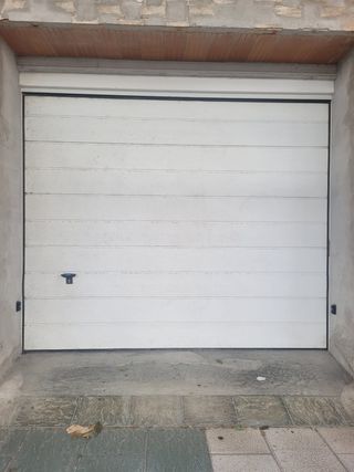 Portal Seccional Novoferm 3x2.5m con motor automát