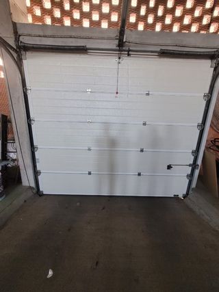 Portal Seccional Novoferm 3x2.5m con motor automát