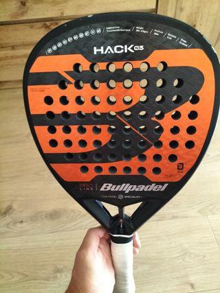 Pala de pádel Bullpadel Hack 03 Paquito Navarro 