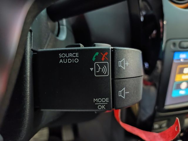 Dacia Duster Laureate dCi 80kW (109CV) 4X2 EDC 2017