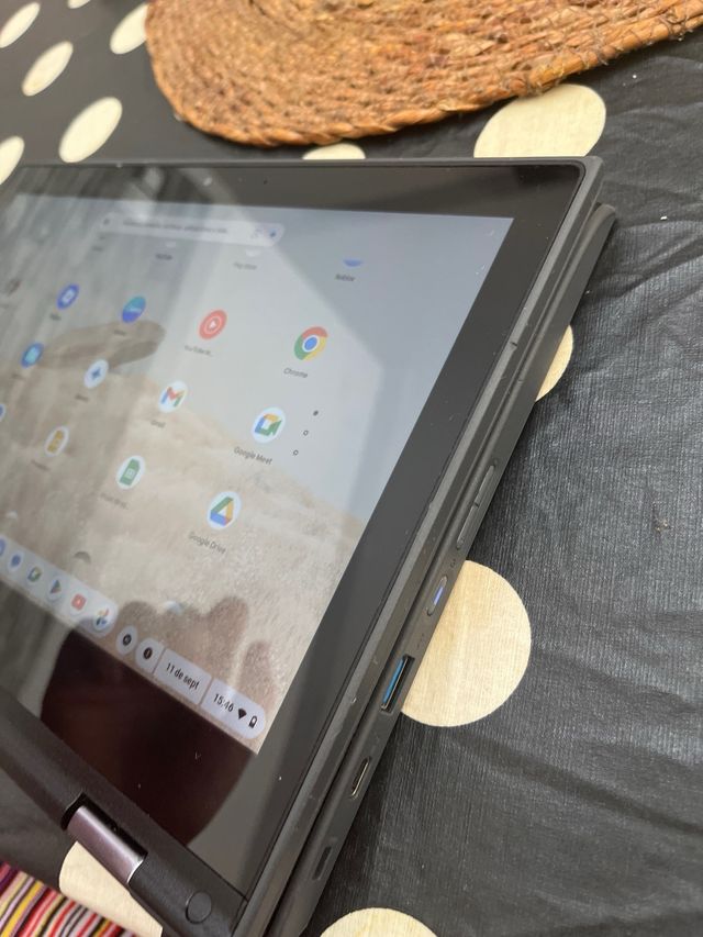 Chromebook Negro marca lenovo