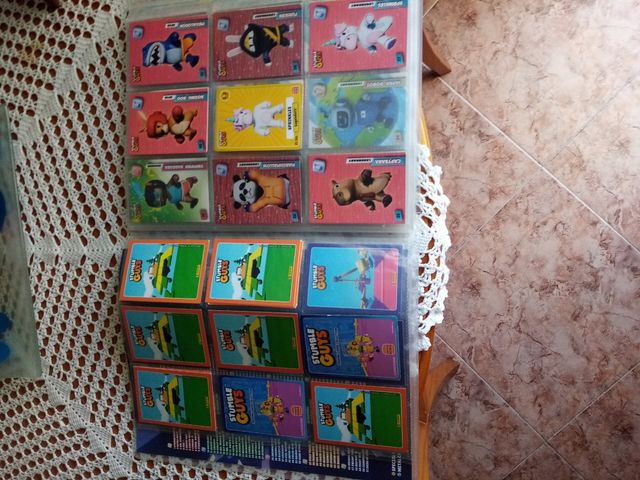 Álbum Stumble Guys Trading Cards.