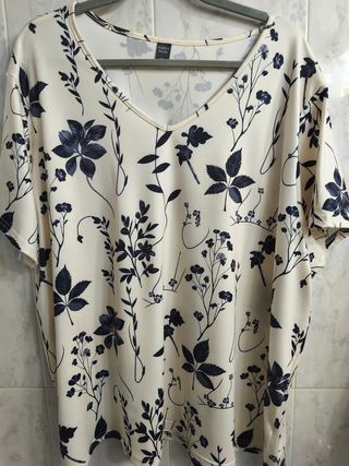 Camiseta EMERY ROSE Talla 4XL Floral