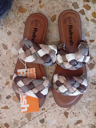 Sandalias Refresh Talla 40 Multicolor sin usar