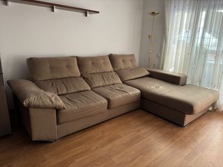 Sofá seccional beige/marrón
