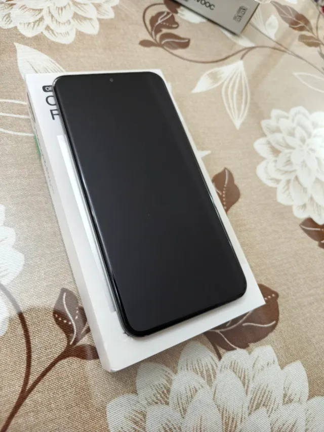 OPPO Reno13 Pro 512GB 5800mAh Negro "Graphite"