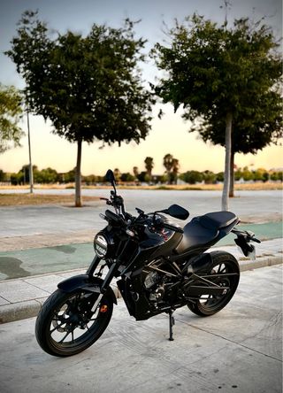Honda CB 125 R 2025 - 1000 km