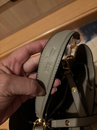 Bolso Louis Vuitton Gris