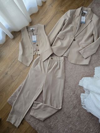 Traje Lefties chica