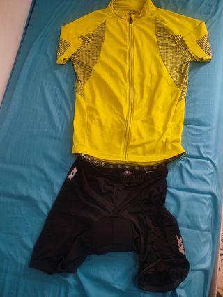 Conjunto Ciclismo Amarillo y Negro