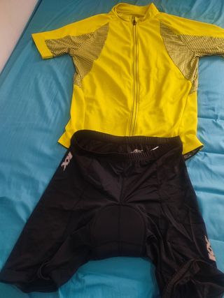 Conjunto Ciclismo Amarillo y Negro