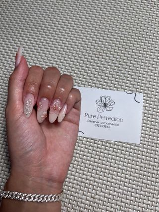 Manicura y Pedicura 