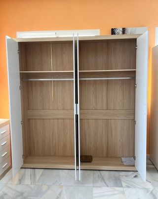Armario 4 puertas madera y blanco
