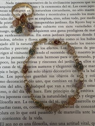 Anillo y pulsera con piedras
