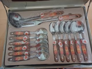 Valigetta Posate Mai Usata e coltelli