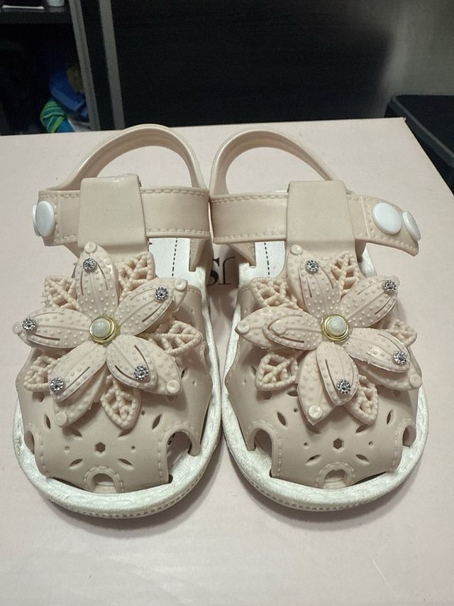 Sandalias niña talla 24