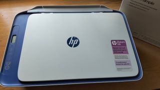 Impresora HP DeskJet 2821e