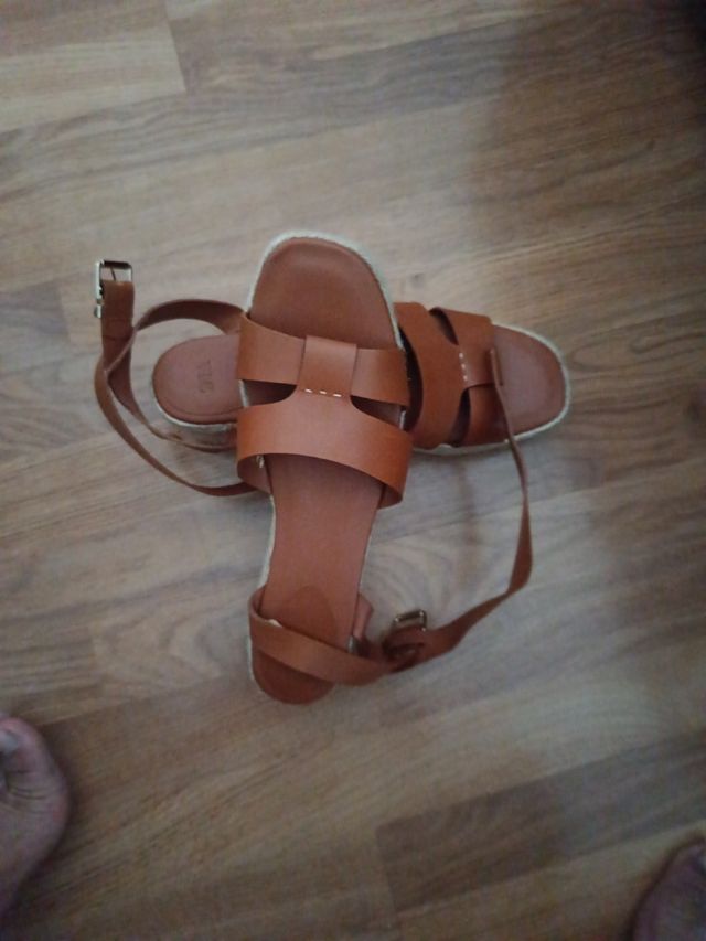 Sandalias Zara Marrones