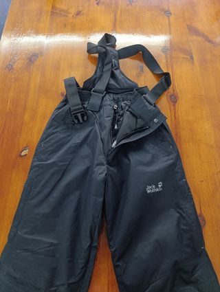 Conjunto esquí/snow mujer Volcom y Jack wolfskin