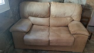 Sofá de 2 plazas beige como nuevo