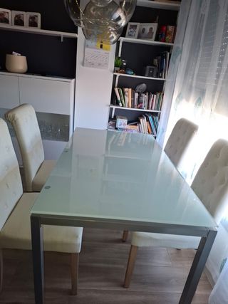 Mesa de comedor cristal y metal