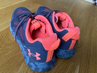 Zapatillas deportivas Under Armour azul/rosa