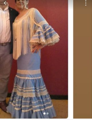 Traje de flamenca azul y blanco