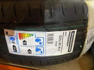 Neumático Bridgestone Potenza 225/45 R17 91W