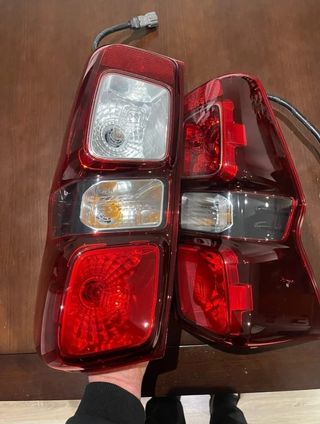 Pilotos traseros Isuzu D-Max 2023 Nuevos