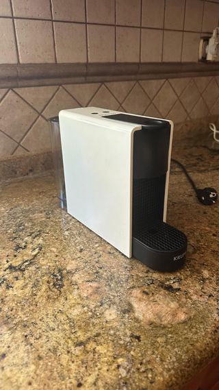 Nespresso Krups Essenza Mini XN1101PR5